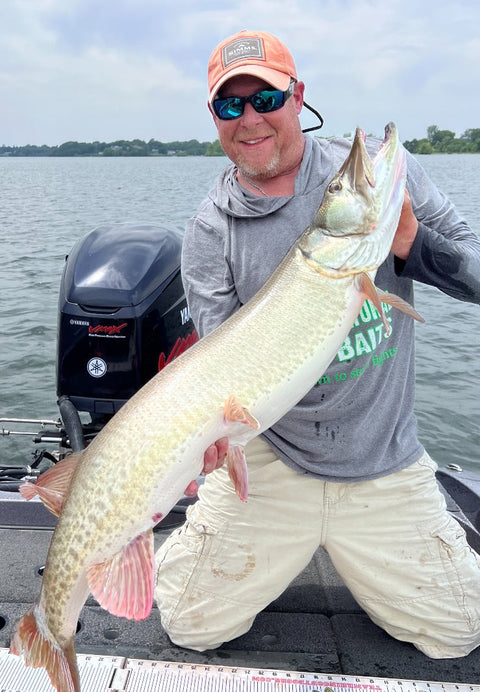 Iowa Muskie Fishing with Iowa Muskie Guide Steve Jonesi: Mastering the Bite at Pleasant Creek and Beyond
